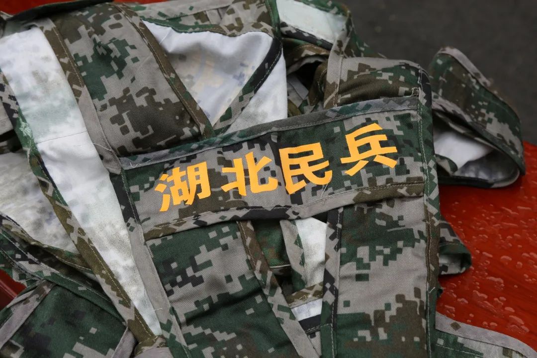 雷速体育江南双拥花更艳