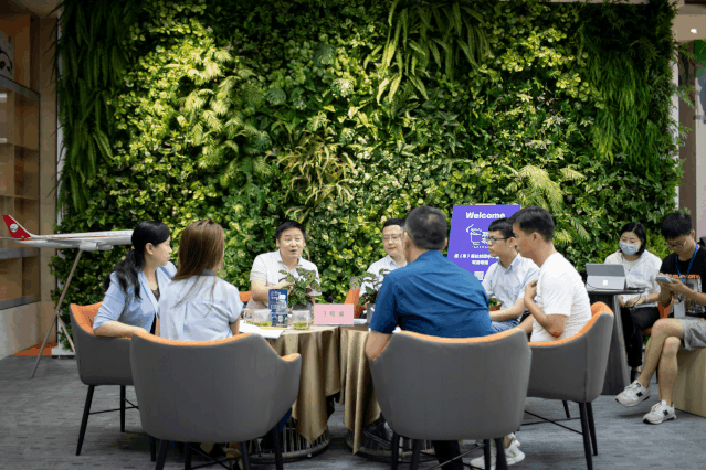 一杯清茶,3张茶桌,9家中小企业收获了什么?