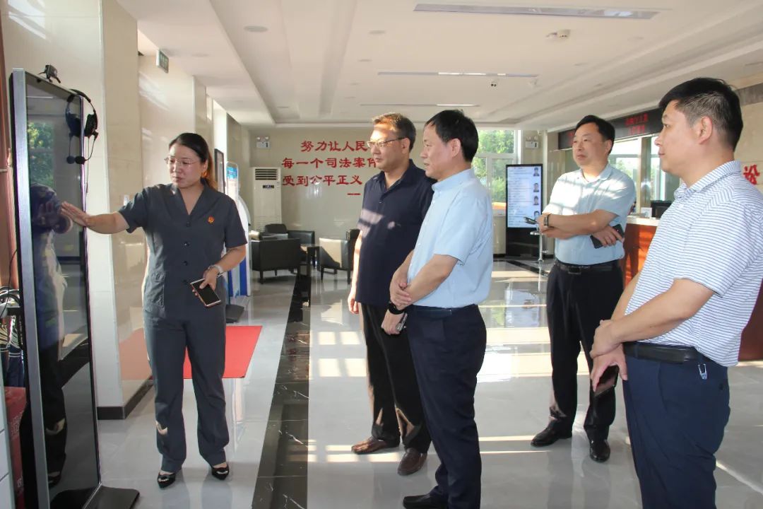 最高人民法院诉讼服务中心办公室主任王连祥到临漳法院调研指导一站式