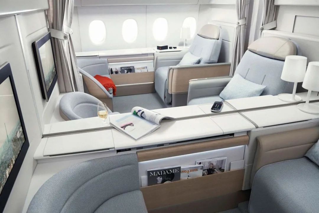 多家国际航空公司宣布疫情期间取消头等舱座位选择