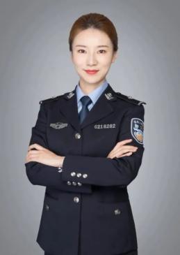 换装不换心 退伍不褪色