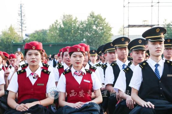 青海初高中学生注意了!这宜宾卫生学校所学校铁路直招,定岗定向委培!