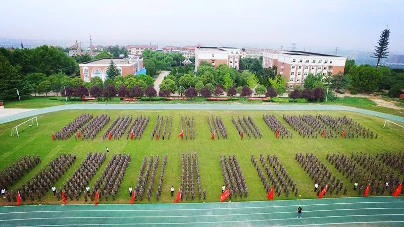 青海初高中学生注意了!这宜宾卫生学校所学校铁路直招,定岗定向委培!