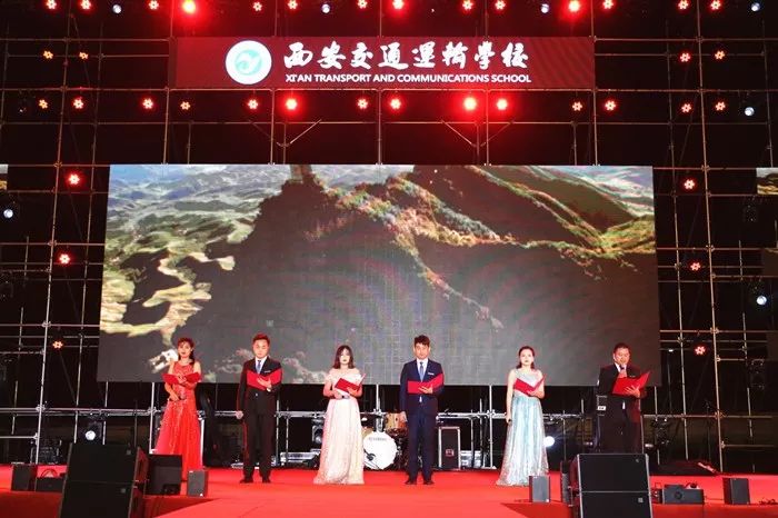 青海初高中学生注意了!这宜宾卫生学校所学校铁路直招,定岗定向委培!