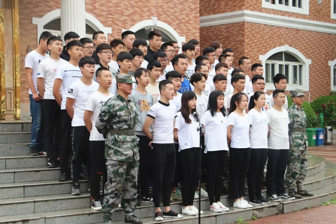 青海初高中学生注意了!这宜宾卫生学校所学校铁路直招,定岗定向委培!