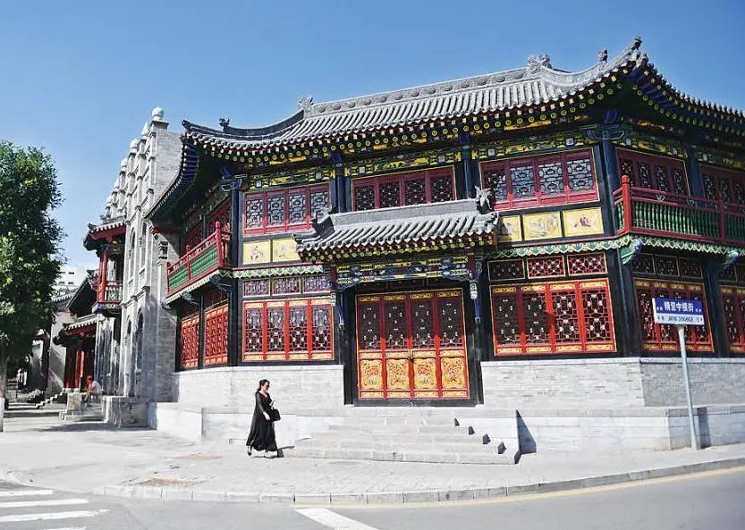 举全市之力创文明城市