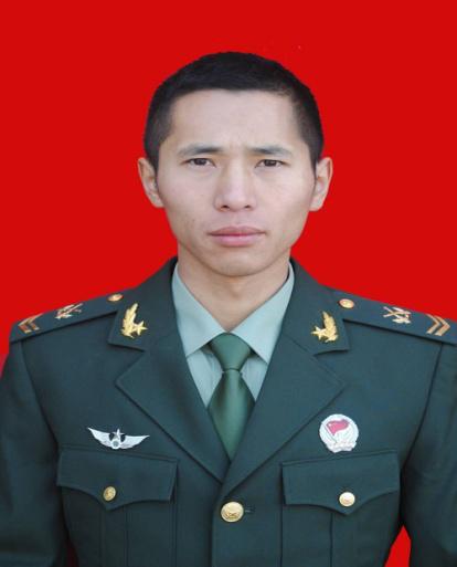 李顺,男,重庆市酉阳县人,2000年入伍,武警某部科长,少校警衔.