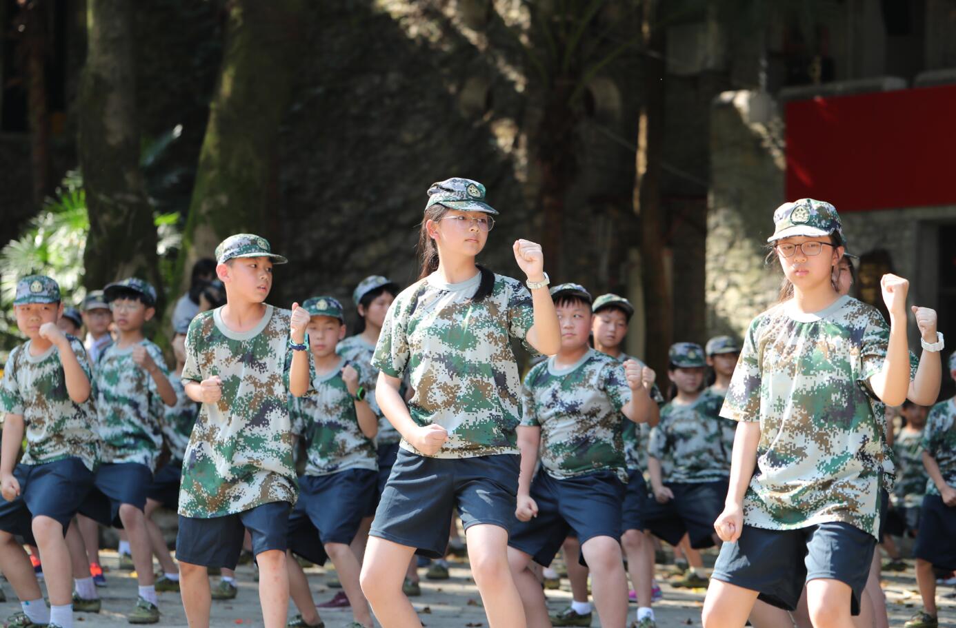 第九届重庆市青少年军事夏令营开营