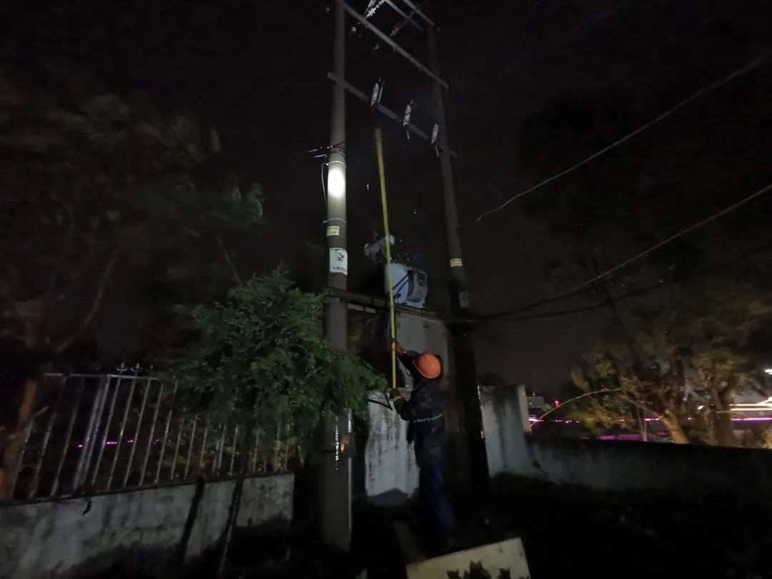 晚上的风力 158.jpg