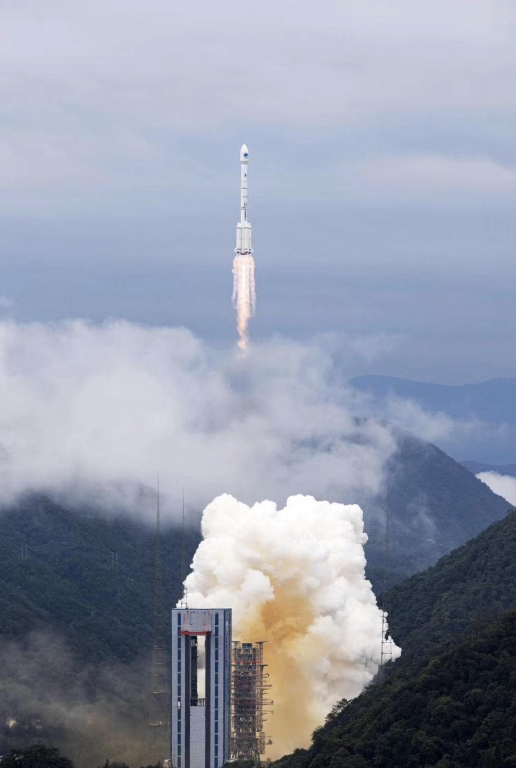 孙家栋坐轮椅出席北斗三号开通仪式想知道有几颗北斗卫星正在陪伴你吗