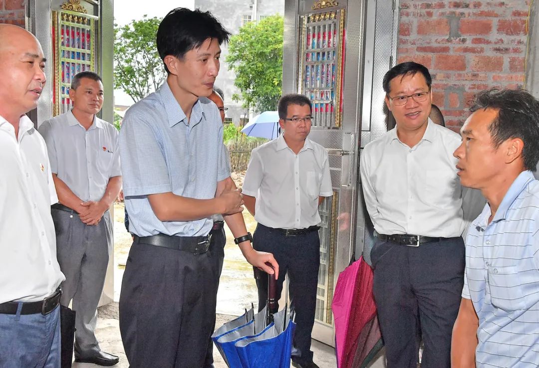 温湛滨到阳春市调研 | 扎实推进脱贫攻坚和尾矿库整治工作