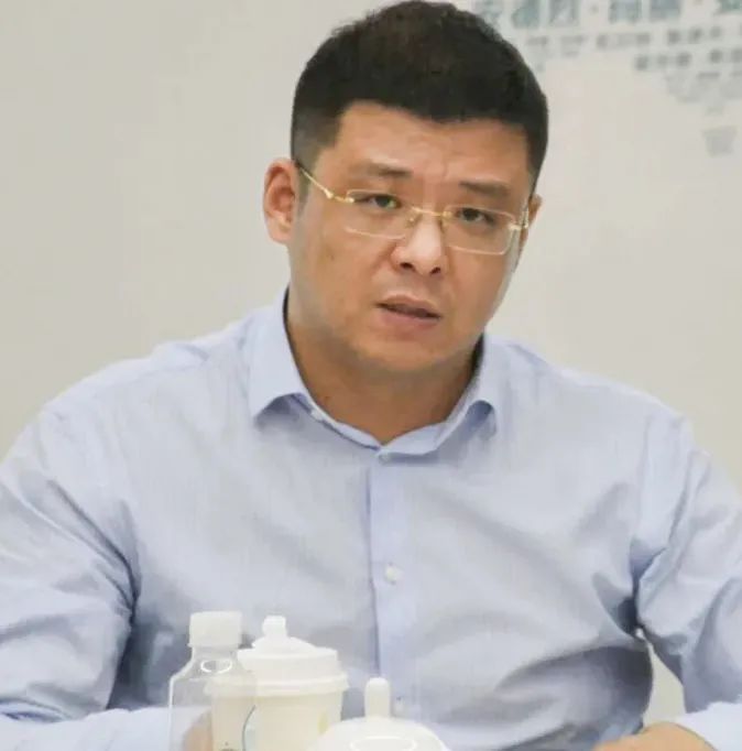 薛渊 澎拜新闻