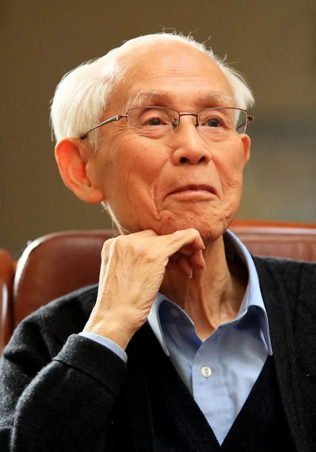 林家翘"研究自然科学是没有终点的,可以作为一生的目标,及一生的业事.