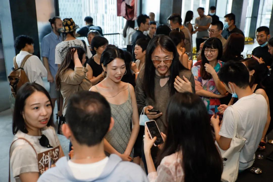 6主办:北京当代·艺术展,chao艺术中心策展人:杨紫艺术家:陈文波,陈哲
