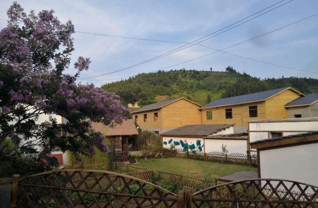 盘州市红果街道17组团添动力走上发展快车道