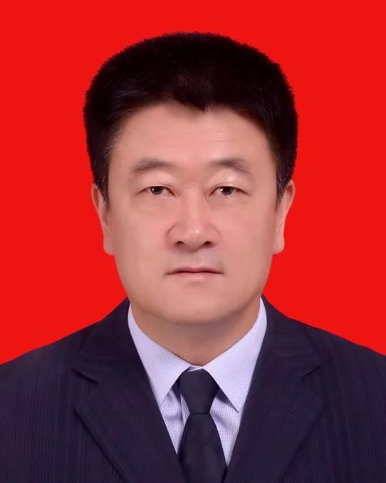 历任彭阳县委办公室副科级秘书,县政协办公室副主任,新集乡党委副书记