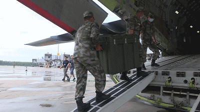 胖妞再出国门解放军乘运20赴俄参加国际军事比赛