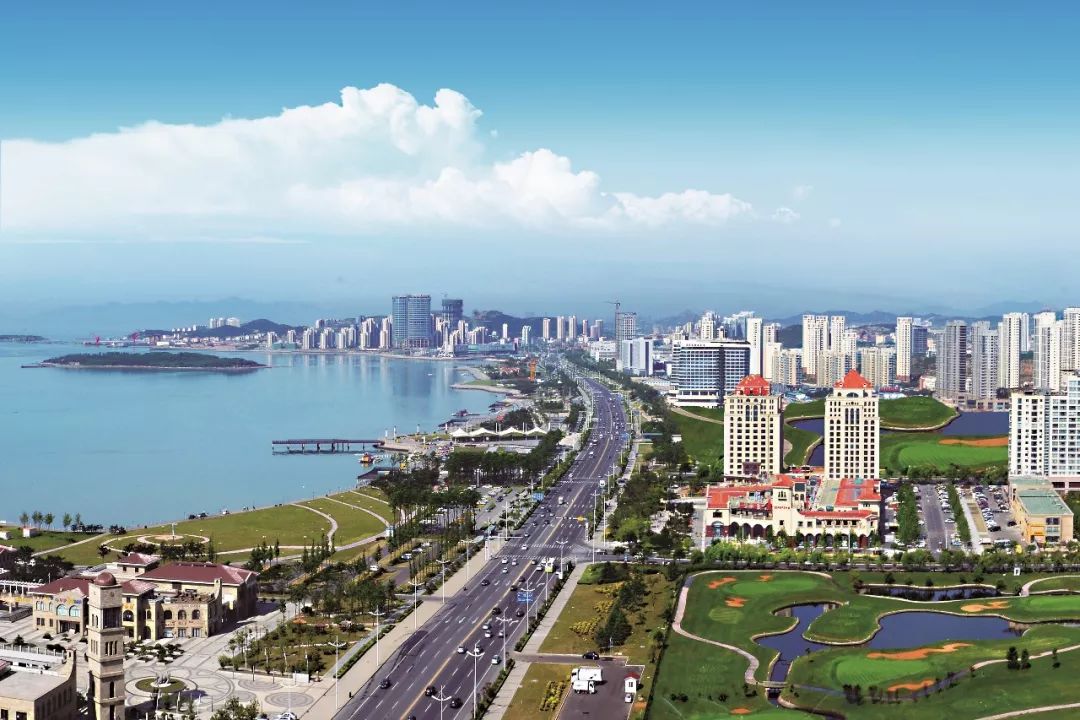 青岛西海岸新区重点项目集中开工暨美锦氢能科技园奠基仪式举行 王清