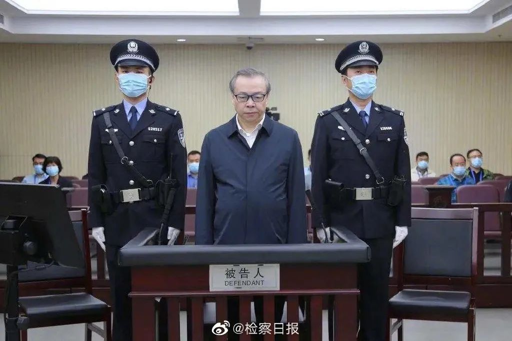 董事长的股份_花王股份董事长照片(3)