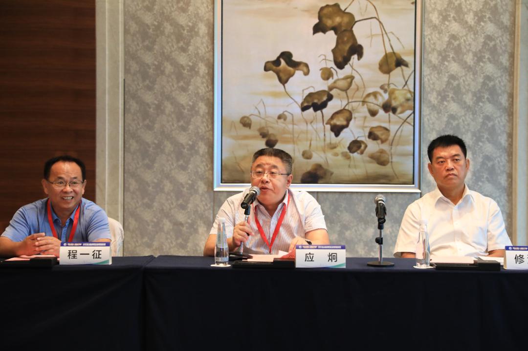 赣江新区召开2020第十三届中国医药产业发展高峰论坛政企高端座谈会