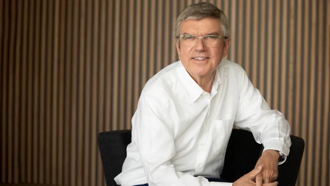 巴赫东京奥运会延期但奥运精神仍在抗疫中团结世界