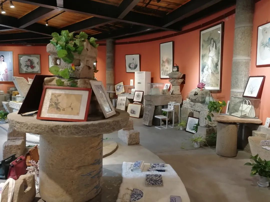 无极县大陈镇综合指挥和信息化网络中心 高起点倾力打造野风美术学校"