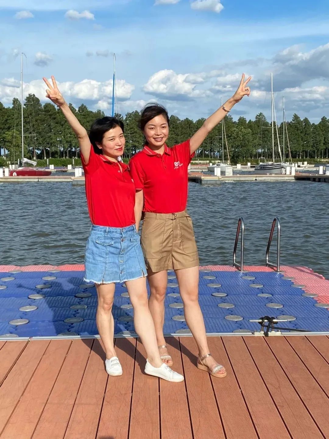 的护士,曾在江汉方舱医院"战疫"四十多天,她口中的黄妈妈是患者黄惠玲