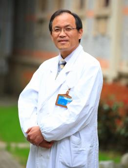 祝贺新华医院崇明分院罗勇荣获第三届上海市区域名医称号