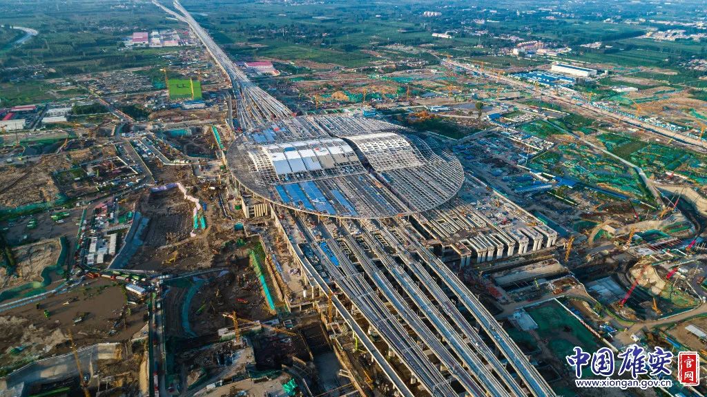 看建雄安丨灯光绚丽多彩仿佛置身于森林中京雄城际铁路雄安站未来可期