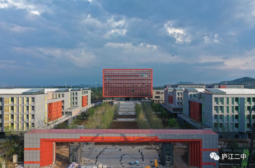 文翁湖畔逐梦扬帆新二中将实行全新封闭式管理