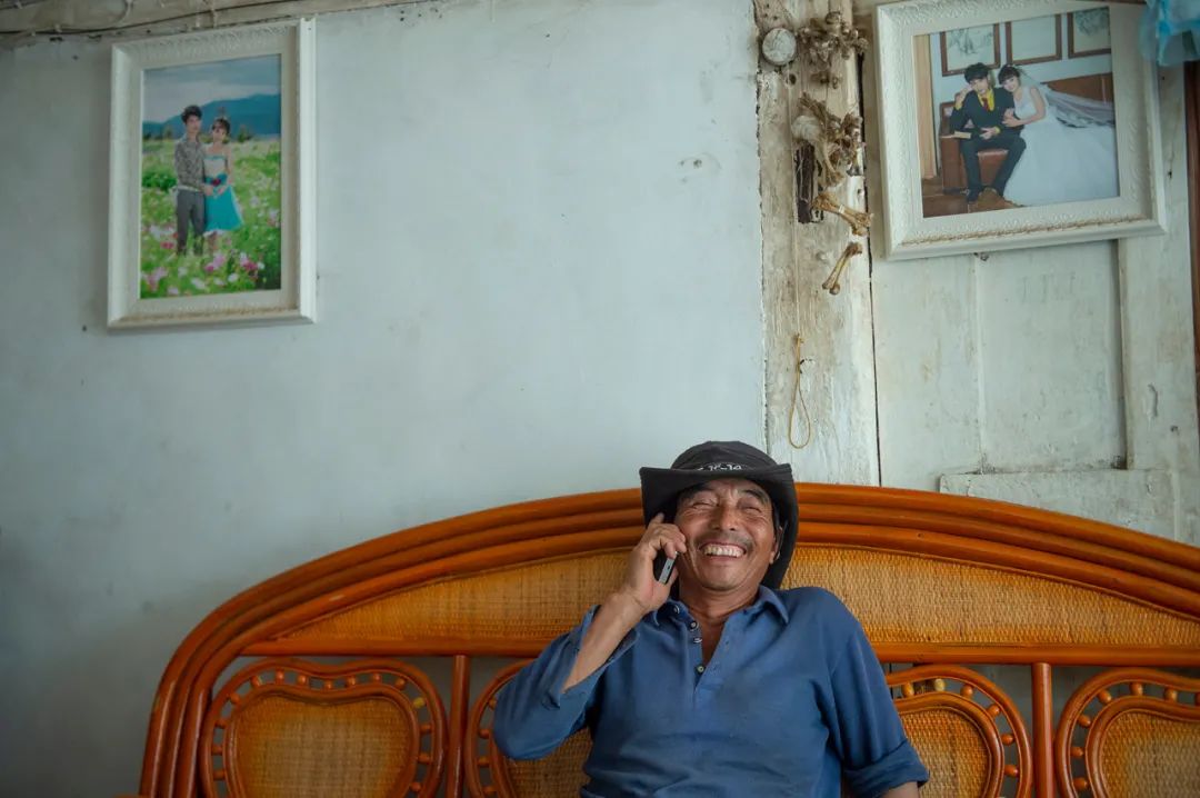 仆拉硬汉马金文敢向石头要土地