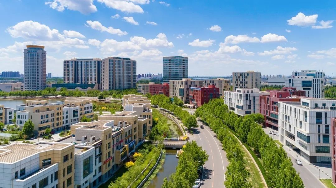 摄影:于泽 摄于武清商务区摄影:高云 摄于翠亨路随着武清区绿化水平的