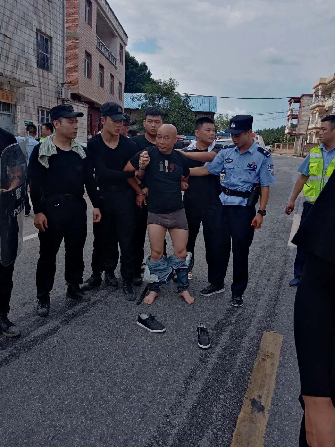 经济日报丨财经早餐8月17日星期一