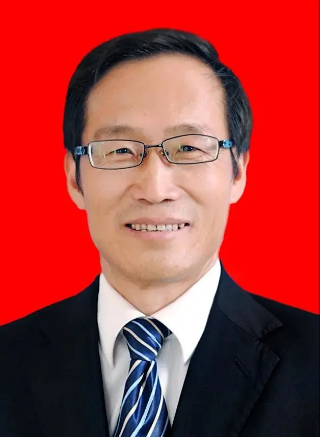 龙海生,1970年9月出生,在职大学学历.