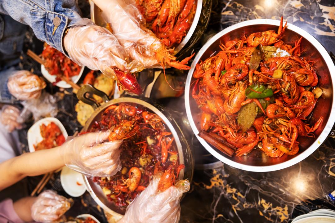 望你红走吃夜宵去