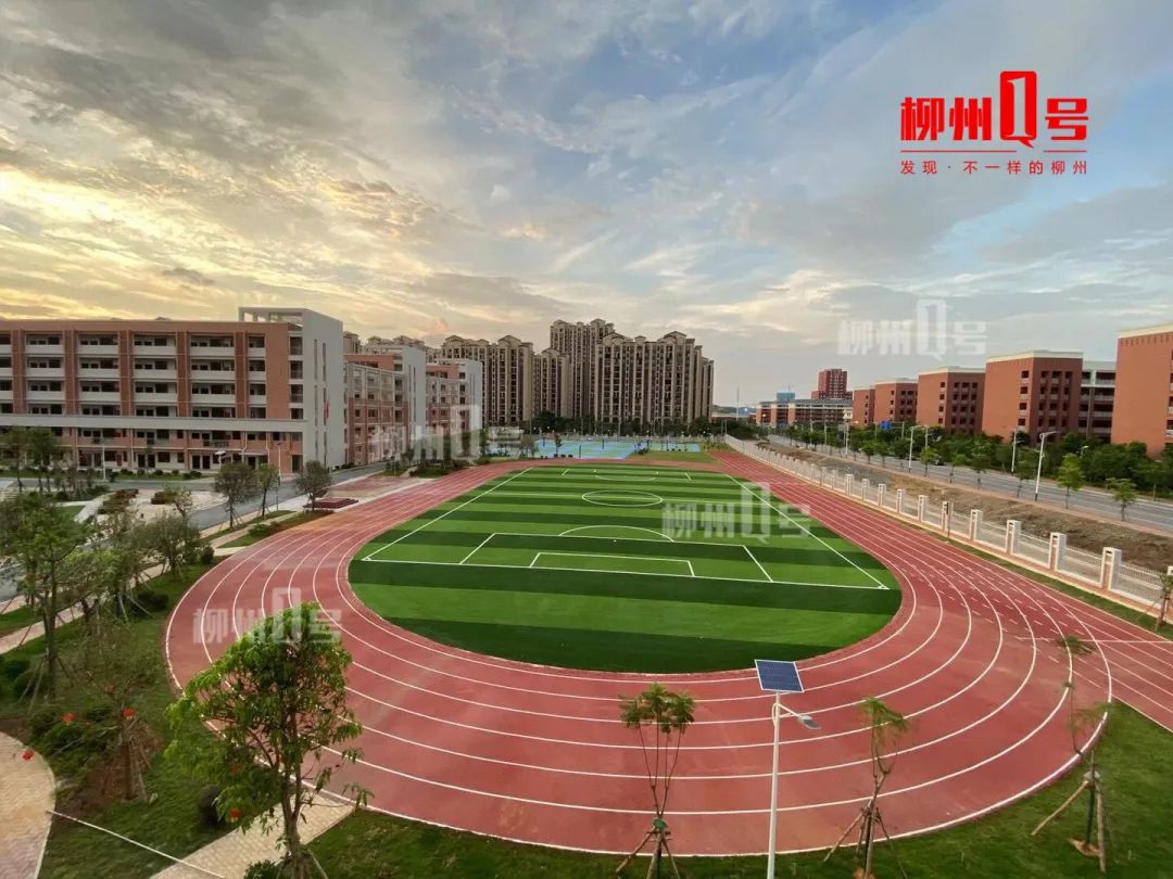 江兴路以南地块江华路以东柳东新区正和城北面柳南区实验小学教育集团