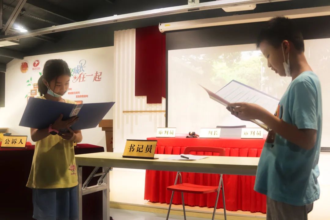 上海专业搬迁  与法“童”行，九里亭开展青少年法治拓展活动
