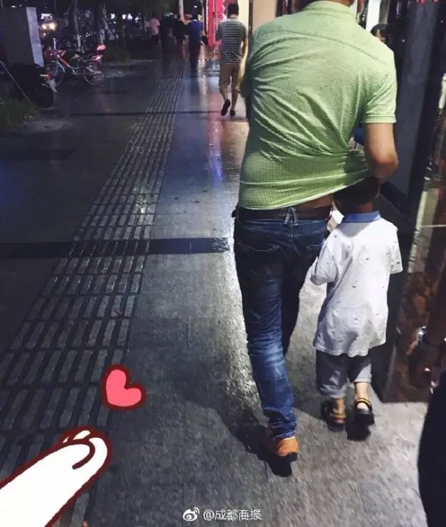 就算大雨讓晝夜顛倒也總有人會給你擁抱