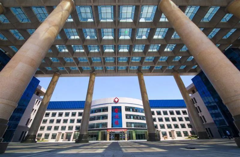 02经过一年时间的稳步发展,医院无论是专业技术,医德口碑方面,都