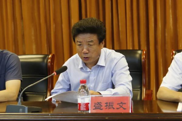 中医医院名老中医专家陈英都,李长远为名誉教授;聘任正高级职称李振爽