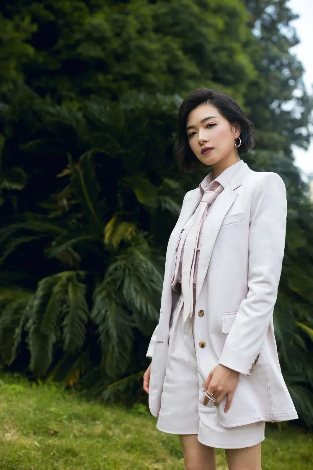 直说了万茜的气场有一半是这条短裤给的