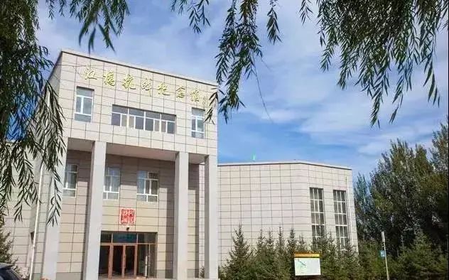 红色爱国游 |  踏着英雄的足迹，寻访峥嵘岁月的故事