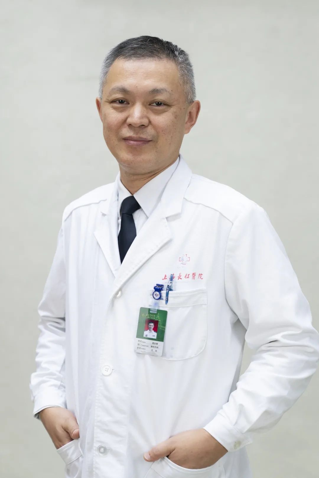 庆祝中国医师节长征医院脊柱外科周许辉教授当选上海好医生