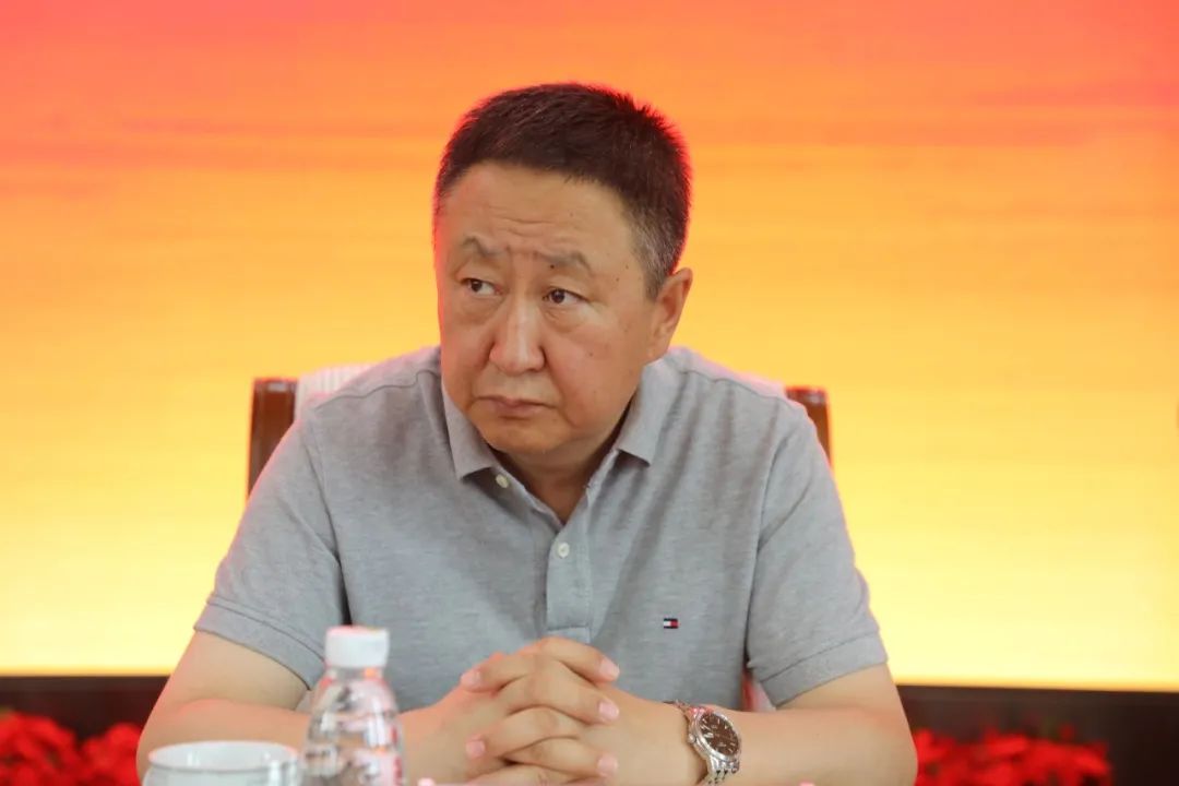 图|九原区委常委,政法委书记金永强8月18日,九原区法院召开队伍素质