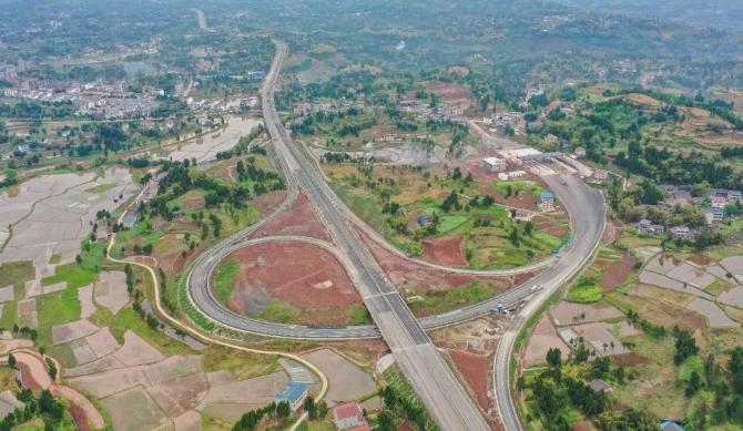 据了解,2014年达州,南充两市政府启动了营达高速的招标工作,2017年9月