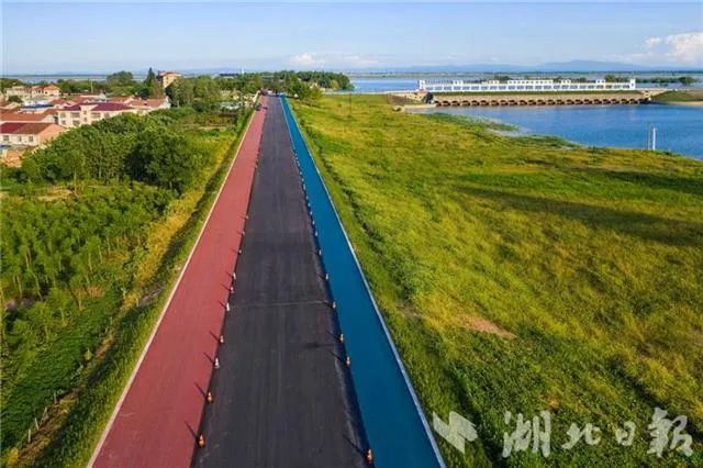 洪湖这条绿玉带已经雏形初显全面建成时间在