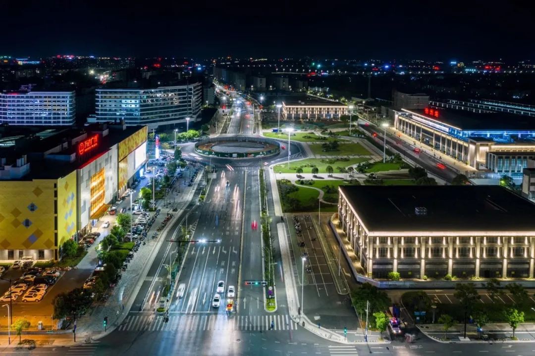 颜值高了气质涨了衢州火车站站前广场焕然一新还有喷泉