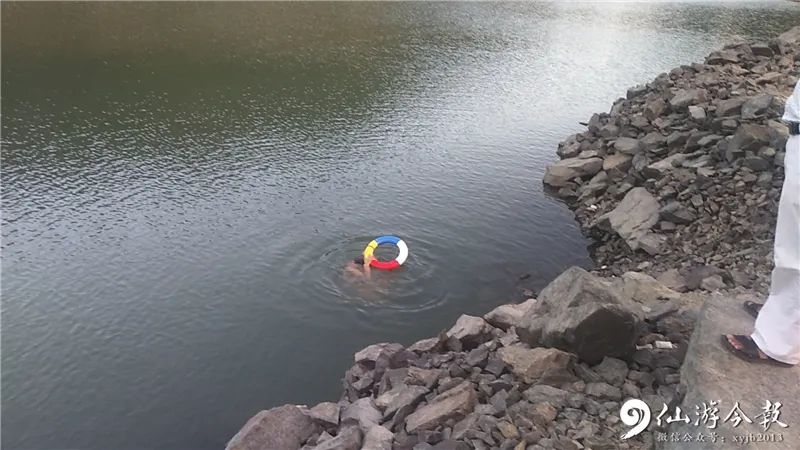 在水库里裸泳仙游十几家单位看你来啦