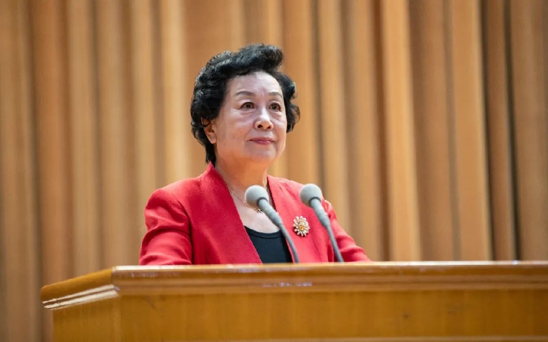 德清嫂家教学堂七知心姐姐卢勤灵魂拷问你爱孩子但孩子爱你吗