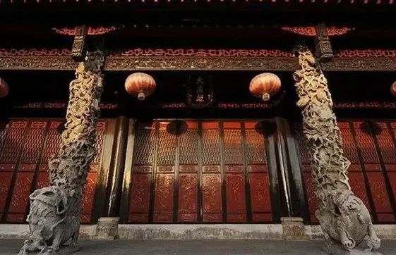 双城记⑥丨万国风，明军魂，“岛城”千里觅“瀑乡”
